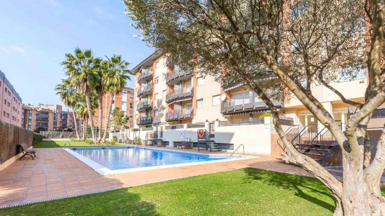2P-51 - Lloret De Mar Esterno foto