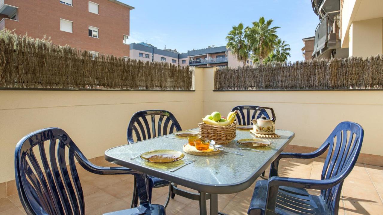 2P-51 - Lloret De Mar Esterno foto